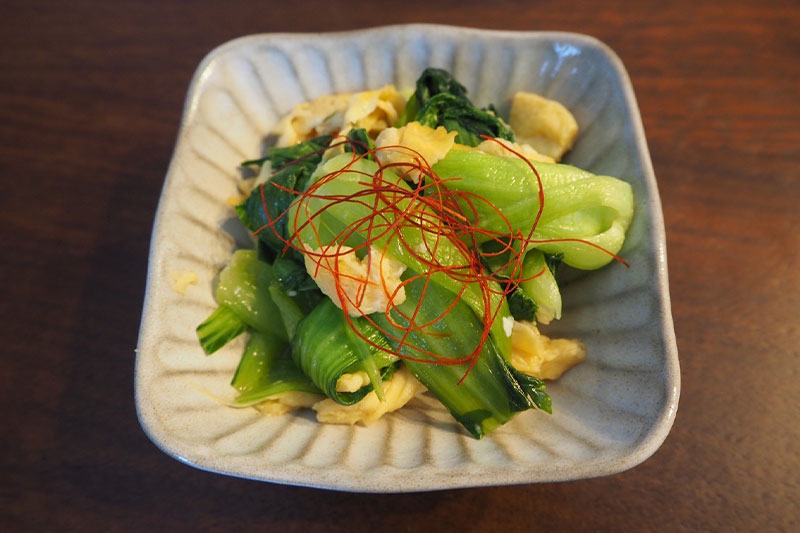 チンゲンサイとふわふわ卵の中華風炒め